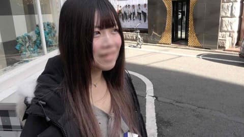 【个人拍摄搭讪-无码】F罩杯巨乳的可爱淫穴。看到大鸡巴非常兴奋。在阴道深处活塞运动，露出阿嘿颜连发子宫高潮【海外版】有特典 FC2-PPV-4849351