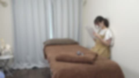 【无修正/自拍】可爱的偶像般的，虽然身材娇小却有成熟氛围，非常迷人的女性再次光临。这次也说要长油按摩。 FC2-PPV-4841660