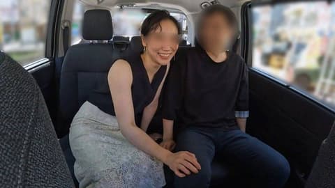 在公园的停车场中出性交！在被发现会很糟糕的情况下，淫穴湿润的超级变态人妻的怦然心动汽车SEX【无套】 FC2-PPV-4779204