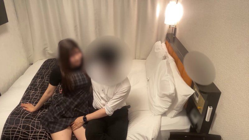 【有露脸】充满爱娇的F罩杯妹第二次！在外面用按摩棒＆偷偷地PLAY♡♡在房间里也用无套鸡巴多次高潮！！【前篇】No.394 FC2-PPV-4798019
