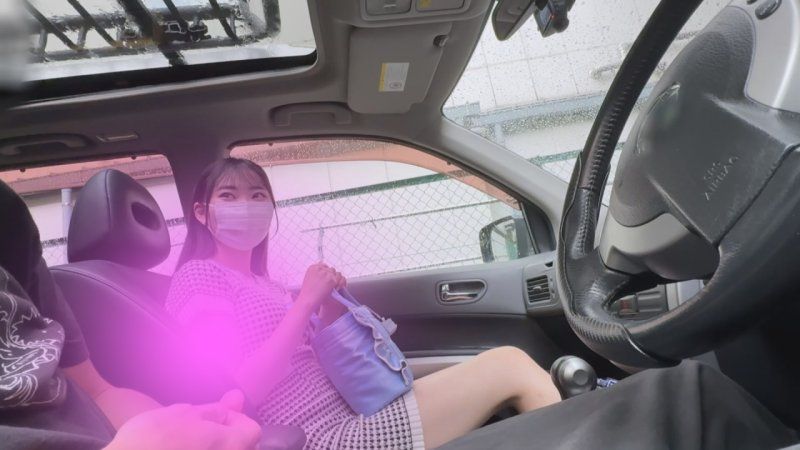 8/24 logA：美奈 在车内有车的情况下，过于刺激的车内吹喇叭&人生第一次吞精 FC2-PPV-4791935