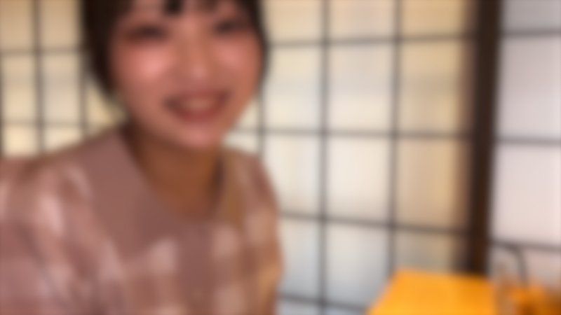 以3天限定价格公开和那里大受好评的SSS级美女酱的内射影片。如果变成最后的话很抱歉 FC2-PPV-4791613